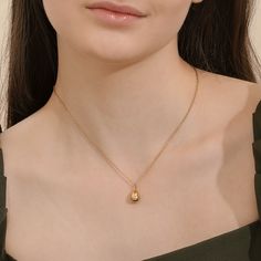 Embrace 'Happy Easter!' through an enchanting 18k gold-plated necklace crafted with elegance, a symbol of 'Hope you have an egg-cellent time!'. 18K Gold-Plated Nickel, Lead, and Cadmium Free Product Code: M0045GN Collection: Occasion Type: Short Chain Material: Stainless Steel Dimensions: Adjustable from 41cm to 46cm Pendant Dimensions: Style: Includes: Egg Necklace, Hope Symbol, Necklace Craft, Free Product, Gold Plated Necklace, Goodie Bags, Easter Egg, Earring Necklace, Ring Necklace