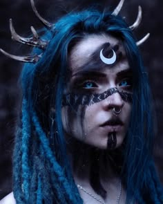 Fantasy Witch Makeup, Witch Make Up Halloween, Pagan Witch Makeup, Creepy Witch Makeup, Viking Witch Makeup, Moon Witch Makeup, Witch Hairstyles Halloween, Pagan Witch Costume, Forest Witch Makeup