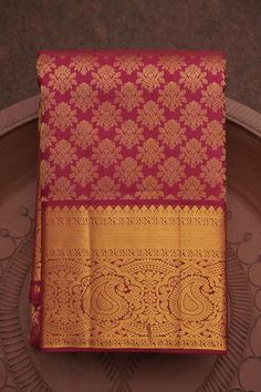 Zari Border Kanchipuram Silk Sarees Butta Design, Wedding Silk Saree, Saree Silk, Elegant Saree, Pattu Saree, Twill Weave