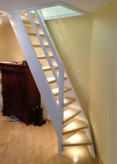 Space Saving Staircase, Loft Staircase, Attic Staircase, Attic Renovation Ideas, Attic Ladder, Tiny House Stairs, Attic Loft, Loft Stairs, Small Attic