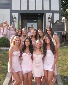 Sorority Recruitment Color Schemes, Recruitment Outfits Philanthropy, Rush Week Aesthetic, Rushing Outfits Sorority, Philanthropy Round Recruitment Outfits, Sisterhood Outfits, Sorority Recruitment Outfits Preference, Rush Outfits Sorority, Rush Aesthetic