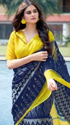 Cotton Saree Blouse Pattern, Kolar Neck Blouse Design, Smart Blouse Designs For Saree, Kolar Neck Dress Design, Blouse Designs Latest Cotton Blouse Designs Latest, Blouse Latest Designs Fashion Trends, Cotton Saree Blouse Designs Latest, Cotton Blouse Designs Latest, Cotton Blouse Pattern