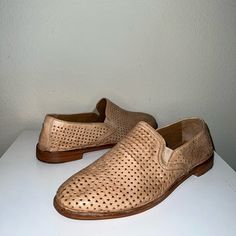 New Without Box Leather Slip-ons With Perforated Toe Box, Summer Slip-on Loafers With Perforations, Leather Slip-ons With Perforated Toe Box And Flat Heel, Casual Oxfords With Perforated Toe Box, Brown Slip-ons With Perforations And Round Toe, Brown Perforated Round Toe Slip-ons, Brown Slip-on Oxfords With Perforated Toe Box, Leather Slip-ons With Perforations And Flat Heel, Brown Slip-on Loafers With Perforations