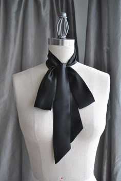 Black Silk Charmeuse Unique Neck Tie/silk Satin Bow/black Bow - Etsy Women Bow Tie Outfit, Simple Neck Piece, Scarf Outfit Ideas, Choker Scarf, Narrow Scarf, Unique Bow Tie, Bow Choker, Head Scarf Tying, Scarf Bow