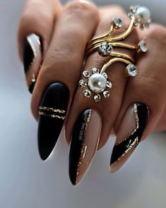 Smink Inspiration, Gold Nail, Glam Nails, New Year's Nails, Xmas Nails, Fabulous Nails, Dream Nails, Chic Nails