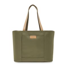 This Traveler Tote is a must-have for a life of travel. Make this your go-to bag on trips near and far. Its spacious capacity allows you to fit it all.