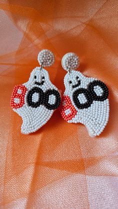 ♡ Cute Ghost Beaded Earrings ♡ Halloween Statement Earrings! ♡♡ Fully beaded feltback earrings! Super Cute addition to any outfit for SPOOKY SEASON 👻 Cute White Halloween Earrings, Beaded Earrings For Halloween Party, Fun Halloween Dangle Earrings, Halloween Party Beaded Earrings, Fun White Halloween Earrings, White Spooky Earrings For Party, Spooky White Earrings For Party, Handmade White Earrings For Halloween, Cute Handmade Halloween Earrings