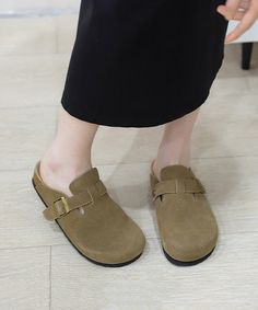 2024 New Beige Simple Versatile Lazy Baotou Slide SandalsMade of:-Suede Upper.-Rubber sole- cushioned insole.1.18"/3cm Platform Heel Linen Coat, Spring Maxi Dress, Swimsuit With Shorts, Long Sleeve Outfits, Short Summer Dresses, Half Sleeve Dresses, Swimsuit Dress, Summer Dress Outfits, Knitted Coat