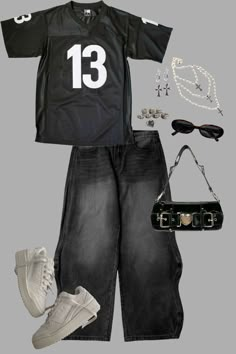 New York October Outfit Street Styles, Trendsetter Aesthetic, 00s Mode, Dark Academia Vibes, Baggy Outfit Ideas, Cool Outfit Ideas, Streetwear Fits, Cool Outfit