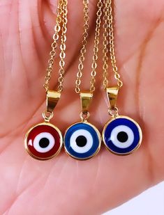 🌸Our Evil Eye Jewelry is made with 3%(1/30) gold content using 18Kt. The base metal for this type of jewelry is brass. Gold Filled is a great quality alternative to solid gold. Items labeled gold filled with proper care and storage have a durability life of over 1 Year. This evil eye necklace protects you away from Evil and bad things. A beautiful round rainbow blue eye pendant is suitable for many occasions! Beautiful as a gift. 🌸 All pieces available are delicate. Simple and elegant. A perfe Evil Eye Chain Necklace, Jewelry Evil Eye, Necklace Evil Eye, Eye Pendant Necklace, Gold Items, Fine Diamond Jewelry, Everyday Necklace, Eye Pendant, Evil Eye Pendant