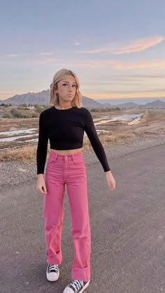 Pink Wide Leg Jeans Outfit, Flare Jeans Spring Outfit, Pink Flare Jeans, Jeans Spring Outfit, Pink Jeans Outfit, Colored Jeans Outfits, Hot Pink Jeans, Flare Jeans High Waisted, Utah Girl Style