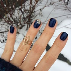 Holiday Nails Winter, Short Nails Art, Nails 2020, Blue Nail, Winter Nail Art, Street Nails, Dipped Nails, Make Up Nails