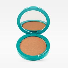 Our revolutionary, makeup-meets-skincare highlighting powder delivers next-level brilliance with ultra-fine vegan pearls while vitamin C and hyaluronic acid replenish skin’s moisture and smooth texture. Vertical Eyebrow Piercing, Double Nostril, Face Highlighter, 20th Bday, Thrive Causemetics, Eyebrow Piercing, Sensitive Eyes, Holiday Set, Bronze Gold