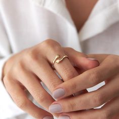 A lovely minimalist 14K Solid Gold Beaded Ring. Simple and elegant. 14K solid gold is perfect for everyday wear since it will never tarnish, and you don't have to worry about contact with alcohol or water. A perfect ring to stack as well.★ Ring Features• Gold Kt: 14Kt Solid Gold (All rings are stamped for authenticity)• Available Gold Colors: Yellow Gold• Bead width 1.4 mm Hug Ring, Beaded Ring, Ring Simple, Gold Colors, Fine Jewelry Gift, Beaded Rings, Perfect Ring, Gold Beads, Solid Gold