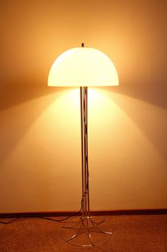 a lamp that is sitting on the floor