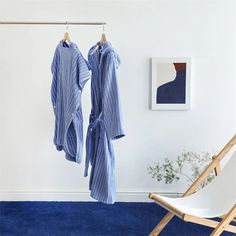 The bathrobe measures 112 x 124 cm for adults 155-180 cm tall. The cloak, sized 70 x 70 cm when folded, is suitable for children aged 5-12 with a recommended height of 90-140 cm. Blue Long Sleeve Sleep Robe, Blue Cotton Home Robe, Blue Cotton Robe For Home, Blue Long Sleeve Robe For Sleep, Blue Summer Home Robe, Blue Long Sleeve Robe, Blue Long Sleeve Cotton Robe, Long Sleeve Blue Cotton Robe, Capes For Kids