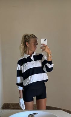 Sporty And Rich Aesthetic, Josefine H J, Rich Outfits, Golf Attire Women, Golf Inspiration, Sporty Looks, Golf Attire