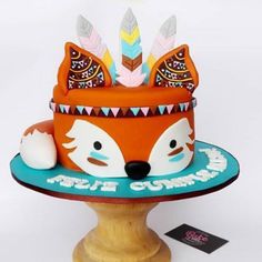 a cake that is shaped like a fox