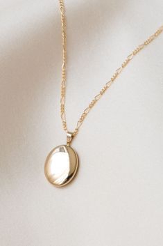 The perfect locket to hold what's most special to you! Our Oval Locket Necklace is simple enough to wear everyday and looks great layered! Gold filled or sterling silver - perfect for everyday wear without tarnishing. AND they’re affordable. Find more at Simple & Dainty! Oval Link Necklaces With Vintage Charm For Gifts, Vintage Charm Oval Link Necklace As Gift, Oval Locket Necklace With Vintage Charm For Keepsake, Vintage Charm Oval Locket Necklace Keepsake, Keepsake Locket Necklace With Vintage Charm And Oval Pendant, Dainty Everyday Locket Necklace, Dainty Oval Personalized Locket Necklace, Dainty Personalized Oval Locket Necklace, Oval Locket Jewelry For Everyday