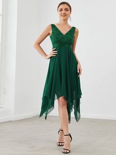 Deep V-Neck Lace Chiffon Bridesmaid Dress with Asymmetrical Hem #color_Dark Green Forest Green Bridesmaid, Forest Green Bridesmaid Dresses, Lace Chiffon Bridesmaid Dress, Plus Size Gowns, Short Party Dress, Bride Groom Dress, Sleeveless Short Dress, Green Bridesmaid, Ever Pretty