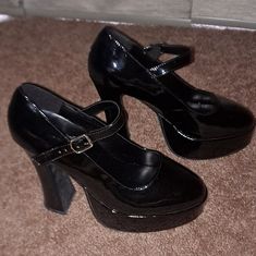 Only Worn Once. Box Included. Retro Black Heels For Party, Retro Black Party Heels, Retro Black Heels For Formal Occasion, Black Retro Heels For Formal Occasions, Old Lady Shoes, 2000s Mall, Skull Heels, My Immortal, Mary Jane Platform Shoes