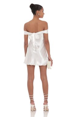 Halter Top Hoco Dress, Chic Silk Satin Dress With Tie Back, Satin White Dress Short, Feminine Satin Backless Mini Dress, White Short Formal Dresses, Chic White Satin Mini Dress, Chic White Mini Satin Dress, Fitted Satin Dress With Tie Back For Summer, Backless Satin Mini Dress For Brunch