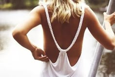 sexy swim suit coverup...LOVE the back Braided Shirt, White Tee Men, Vetements Shoes, Butterfly Clothes, Diy Braids, Mode Boho, Tshirt Ideas