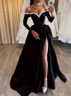 Vestido de noche de sirena ts con corsé, vestido formal para invitados a la boda, largo hasta el suelo, sin mangas, un hombro, tafetán con volantes, vestido de flores para Navidad, vestido de 2024 - $148.99 Formal Masquerade, Prom Dresses Long A Line, Prom Dresses Long Black, Portret Feminin, Split Prom Dresses, 파티 드레스, Glamorous Party, Gown Black, Long Formal Dress