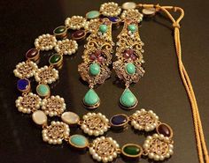 kundan nackless and earrings set with beautiful multi kundan and pearl works Indian Jewellery Gold, Jewellery Pearl, Earrings Model, Rani Haar, Kundan Necklace, Bollywood Style, Jewellery Gold, Kundan Necklaces, Ancient Jewelry