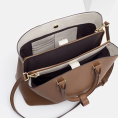 Zara Purse, Uni Bag, Zara Bag, Zara Handbags, Bag Zara, Brown Handbags, Brown Purse, Zara Bags, What's In My Bag