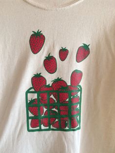 Strawberry Screen Print, Strawberry Accessories Aesthetic, Print T-shirts, Strawberry T-shirt, Screen Print Tee, Etsy T Shirts, Screen Printing Designs Shirts, Funky Graphic Tees, Cute Summer T Shirts