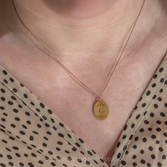 14k Gold Kestrel Charm Commemorate a special person with our Point No Point Studio charm pendant! This stunning necklace/pendant is the perfect keepsake; new babies, partners, family and any other person that you would like to keep close to your heart. This listing is for one single oval disc charm that measures approximately 18.25x 13.75mm, with the option of adding a 14k gold chain to complete the look. Each charm is made of solid recycled 14k gold, your choice of yellow, white or rose gold. T Personalized Oval Gold Necklaces, Personalized Oval Gold Necklace, Personalized Gold Oval Necklace, Personalized Oval Yellow Gold Necklace, Personalized Yellow Gold Oval Pendant Necklace, Oval Engraved 14k Gold Necklace, Gold Oval Necklace With Initials, Personalized Oval Heirloom Necklace, Heirloom Oval Personalized Necklaces