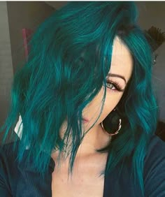 Dark Green Hair, Short Hair Designs, Pulp Riot Hair Color, Vivid Hair, Pulp Riot Hair, Hair Color Crazy, Pulp Riot, Hair Dye Ideas