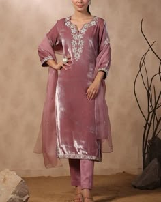 Salwar suit