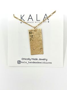 Handstamped personalized coordinates on a Square handcut 14kt goldfilled tag pendant on a 14kt goldfilled fígaro chain. Please specify your favorite personalized coordinates on the notes. Figaro Chains, Dog Tag, Dog Tags, Dog Tag Necklace, Hand Stamped, Arrow Necklace, Square, Tags, Chain