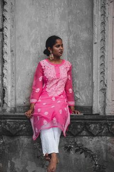 Pink and White combination is a Classic. A look that will never go out of style. Elevate your style with our pink kurti and sharara. #selectivecolor #Phtotoshop #chikankari Pink Kurti Combination, Kurti And Sharara, Transparent Embroidery, White Churidar, Indian Fits