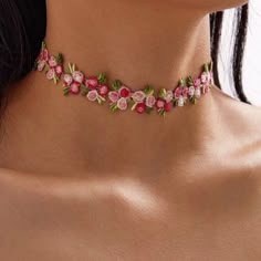 This Beautiful Floral Choker Is A Wonderful Addition To Your Wardrobe And Your Style! Nr-1 Gsunn350000hj3y-1 Lace Choker Necklace, Flower Choker Necklace, Flower Choker, Womens Chokers, Lace Flower, Lace Flowers, Fabric Jewelry, Dream Jewelry, Pretty Jewellery