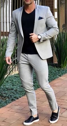 Blazer Outfits Men, Formal Men Outfit, Mens Fashion Blazer, Slim Fit Tuxedo, Men Fashion Casual Shirts, Formal Mens Fashion, Designer Suits For Men, Grey Suit, Mens Fashion Smart