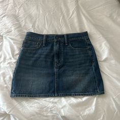 Madewell Denim Skirt Excellent Condition New With Tags Jean Skirt Knee Length, Thrifting Ideas, 2024 List, Marvel Dr, Jean Skirts, Madewell Skirt, Skirts Denim, Denim Skort, Brown Knee High Boots