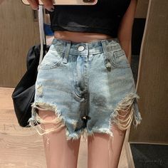 Lasaky - Slim-fit High-waisted Denim Shorts with Ripped Hem - Fashionable and Alluring High Waist Jeans Shorts, Y2k Girls, Girls Denim Shorts, Ripped Jean Shorts, Hot Shorts, High Waisted Jean Shorts, Blue Beach, Jeans For Short Women, Blue Denim Shorts