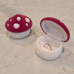 Mushroom Ring Box Gift Box Jewelry Box Proposal Box Ring Box Earring Box - Etsy Best Presents, Kotak Cincin Aesthetic, Small Items, Cute Mushroom Things, Mushroom Things Aesthetic, Rings Box, Goblincore Rings, Mushroom Items, Cute Mushroom Stuff