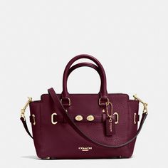 COACH MINI BLAKE CARRYALL IN BUBBLE LEATHER Cute Handbags, Bag Charms, Open Doors, Coach Purse, Black Crossbody, Coach Bag, Coach Swagger Bag, Wallet Bag, Style Fall