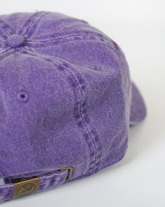 100% Cotton Vintage style washed cotton Self-fabric closure with metal buckle One size fits all Cheap Purple Cap, 6 Panel Cap, Metal Buckles, One Size Fits All, Coin Purse, Vintage Style, Buckle, Purple, Vintage Fashion