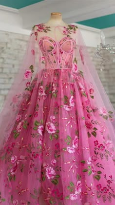 Flashy Clothes, Goddess Dresses, Elegant Gowns, Prom Dresses Formal, Amazing Dresses, Formal Evening Dress, Cute Prom Dresses, Fantasy Gowns, Pretty Prom Dresses