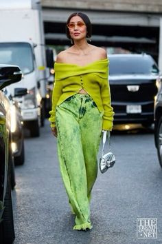 Fashion Week Street Style, High Fashion Street Style, New Classic, Street Chic, Street Style Outfit, Lookbook Outfits, Look Chic, New York Fashion Week, Style Board