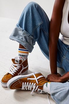 Vans Skate Hi Outfit, Hi Tops Outfit Women, Sk8 Hi Vans Outfit, Hi Top Vans Outfit, Vans Sk8 Hi Outfit Woman, Vans Style Women, Vans High Tops Outfit, Van High Tops Outfit, Platform Vans Outfit