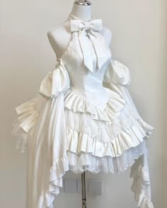 Japanese Lol Fashion, Cute Angel Outfit, Short Frilly Dress, Moon Based Outfits, Cute Aesthetic Outfits Korean, Vtuber Hairstyles, Cute Cosplay Outfits, Types Of Outfits Style, Princesscore Clothes