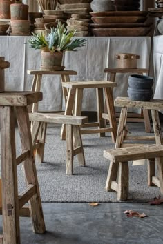 Enhance your space with a hint of rustic elegance through these reclaimed elm wood stools. Each piece showcases the allure of texture and a warm patina. Distinctive in design, every stool varies in size, grain color, and may exhibit natural wood cracks. Due to their delicate nature, we do not recommend using them for sitting. Rustic Pedestal, Wooden Chair And Table, Small Wood Furniture, Raw Wood Projects, Stool Decoration Ideas, Homemade Wood Gifts, Wood Shelf, Ash Wood Furniture, Rustic Plant Stand