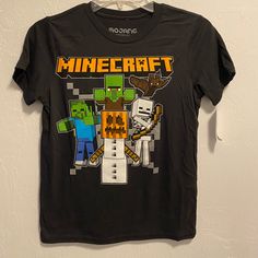 Boy’s Minecraft Halloween Short Sleeved Graphic Tee. Condition Is Brand New With Tags! Sizes Available: X-Small Medium Themed Black Top With Character Print, Themed Black Tops With Character Print, Themed Black Cotton Tops, Black Cotton Themed Tops, Minecraft Halloween, Minecraft Shirts, Holiday Packing, Boys Top, Kids Shirts