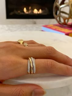 Jewelry. Rings. Clean girl aesthetic. Old money Ring Stack Diamond, Ring Inspo Gold, Rings Stacked Ideas, Diamond Statement Rings, Crisscross Diamond Ring, Ring Inspo Jewelry, Classy Rings, Stacked Rings, Diamond Stacking Rings